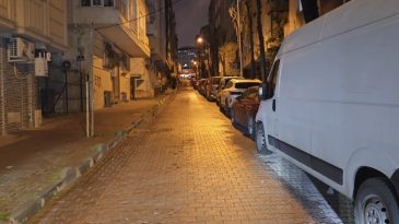 Bah&ccedil;elievler'de Bir Gen&ccedil;, Kız Arkadaşına Giderken Silahlı Saldırıya Uğradı