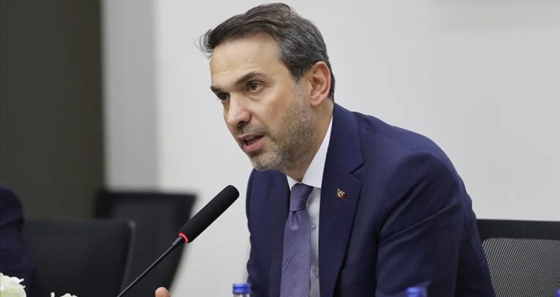 Bakan Bayraktar, Kanada Dışişleri Bakanı ile Enerjide İşbirliği İmkanlarını Ele Aldı