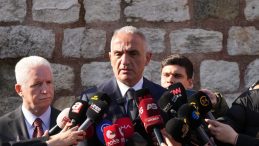 Bakan Ersoy: İlber Ortaylı gibi bilim insanları &ccedil;ok sık gelmiyor