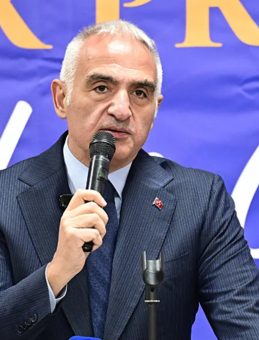 Bakan Ersoy'dan '&Ccedil;anakkale Zaferi' mesajı: D&uuml;nyaya buradan bir kez daha ilan ediyoruz!