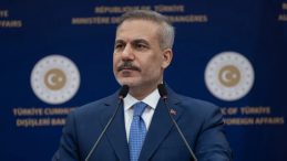 Bakan Fidan, İranlı ve Pakistanlı Mevkidaşlarıyla G&ouml;r&uuml;şt&uuml;
