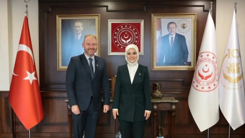 Bakan G&ouml;ktaş, Yeni Zelanda&rsquo;nın Ankara B&uuml;y&uuml;kel&ccedil;isi Lewis ile g&ouml;r&uuml;şt&uuml;!