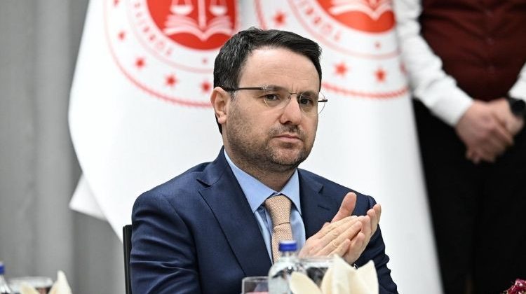 Bakan G&uuml;rlek: Adalet g&uuml;&ccedil;l&uuml; olduğunda devlet g&uuml;&ccedil;l&uuml; olur