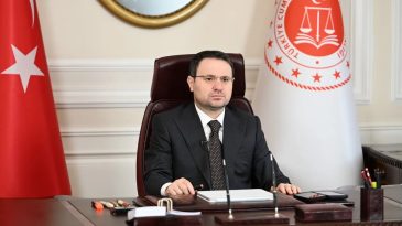 Bakan G&uuml;rlek: Korku ve g&uuml;vensizlik oluşturmayı ama&ccedil;layan dezenformasyonlara karşı hukuki işlemler titizlikle s&uuml;r&uuml;yor