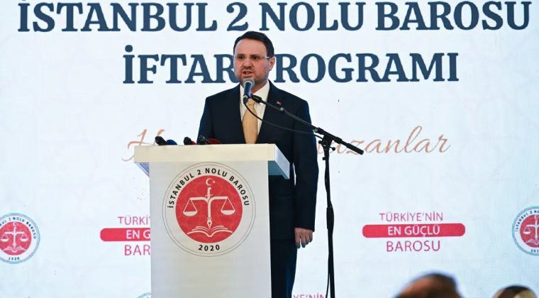 Bakan G&uuml;rlek m&uuml;jdeyi verdi: Belirli miktarı ge&ccedil;en işlemlerde tapuda avukat sorumluluğu getireceğiz