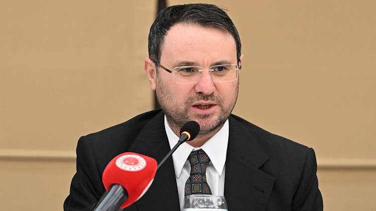 Bakan G&uuml;rlek'ten 'umut hakkı' a&ccedil;ıklaması: O konu Meclis'imizin takdirinde