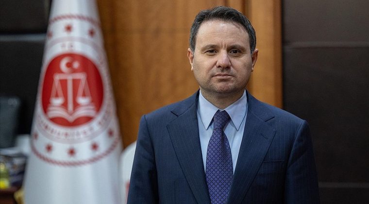 Bakan G&uuml;rlek'ten ge&ccedil;miş olsun mesajı