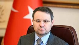 Bakan G&uuml;rlek&rsquo;ten D&uuml;nya Kadınlar G&uuml;n&uuml;nde yargı camiasına 182 bin 304 mesaj