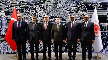 Bakan G&uuml;rlek&rsquo;ten net mesaj: Adalet g&uuml;&ccedil;l&uuml;den yana algısını hep birlikte kıracağız