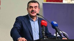 Bakan Tekin'den &Ouml;zg&uuml;r &Ouml;zel'e Cevap