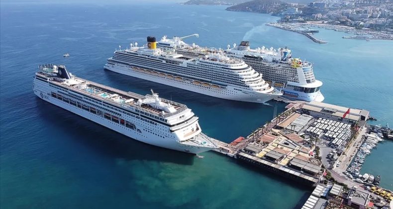 Bakan Uraloğlu a&ccedil;ıkladı: T&uuml;rkiye kruvaziyer turizminde hedef b&uuml;y&uuml;tt&uuml;: 2028'de 2 bin gemi olacak