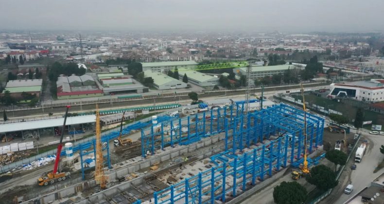 Bakan Uraloğlu duyurdu: T&uuml;rkiye&rsquo;de bir ilk! Hızlı tren fabrikası bu yıl hizmete a&ccedil;ılacak