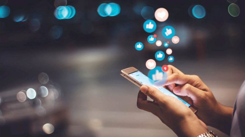 Bakan Uraloğlu: Sosyal medyada haftada 41.5 saat