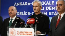 Bakan Uraloğlu&rsquo;ndan S&uuml;per Hızlı Tren M&uuml;jdesi: Ankara İstanbul Arası 80 Dakikaya D&uuml;ş&uuml;yor!