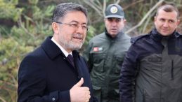 Bakan Yumaklı: Gecemizi g&uuml;nd&uuml;z&uuml;m&uuml;ze katıyoruz, katmaya da devam edeceğiz