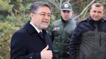 Bakan Yumaklı: Gecemizi g&uuml;nd&uuml;z&uuml;m&uuml;ze katıyoruz, katmaya da devam edeceğiz