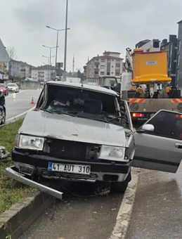 Bartın'da akılalmaz olay: Aynı yolda 4 saat i&ccedil;erisinde 3 ayrı kaza! 5 yaralı