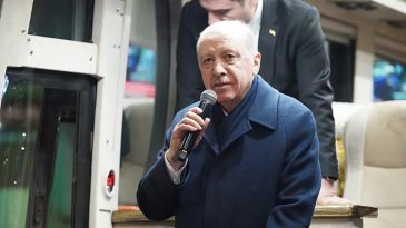 Başkan Erdoğan, Memleketi Rize'nin G&uuml;neysu İl&ccedil;esinde Vatandaşlara Hitap Etti