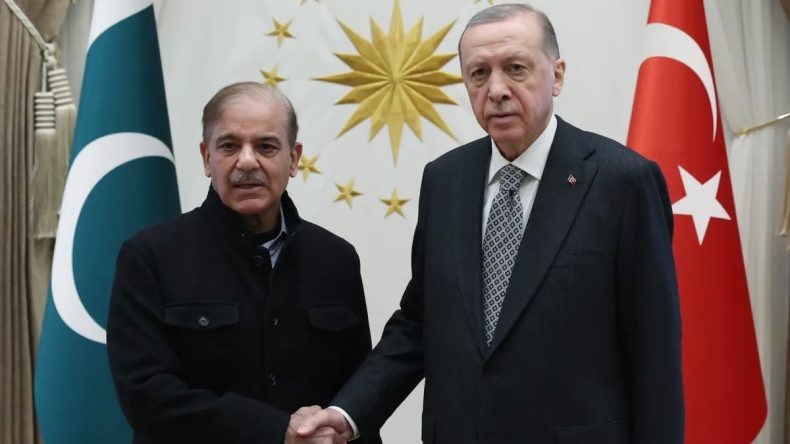Başkan Erdoğan, Pakistan Başbakanı Şahbaz Şerif ile Telefonda G&ouml;r&uuml;şt&uuml;