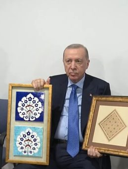 Başkan Erdoğan &Uuml;niversite &Ouml;ğrencileri ile Buluştu