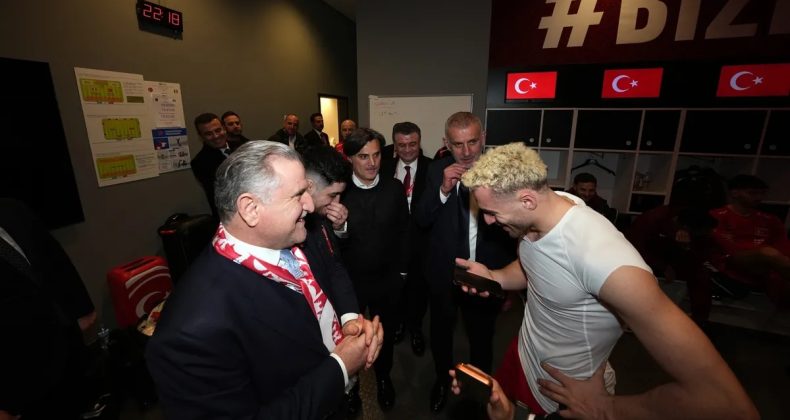 Başkan Erdoğan'dan A Milli Futbol Takımı'na tebrik telefonu!