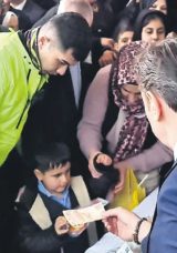 Başkandan bayram hediyesi