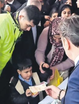 Başkandan bayram hediyesi