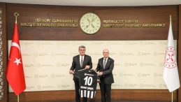 Beşiktaş Başkanı Serdal Adalı'dan Hazine ve Maliye Bakanı Mehmet Şimşek'e Ziyaret!