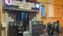 Beyoğlu&rsquo;nda telefon hırsızı g&uuml;ven timlerinden ka&ccedil;amadı