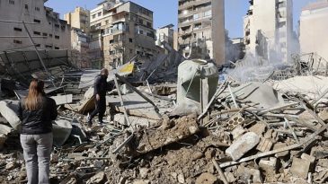 Beyrut&rsquo;a saldırılar devam ediyor