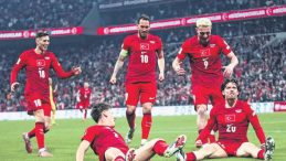 Birlikte her şeyi başarırız!