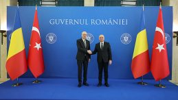 BMM Başkanı Kurtulmuş, Romanya Başbakanı Bolojan ile g&ouml;r&uuml;şt&uuml;