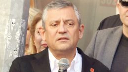 Bu &uuml;lkede savaş yoksa Atat&uuml;rk&rsquo;&uuml;n eseridir