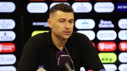 Burak Yılmaz: "Taraftara k&ouml;t&uuml; s&ouml;z s&ouml;yleme gibi bir durumum s&ouml;z konusu olamaz"
