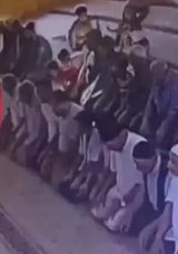 Camide komşusunu bı&ccedil;aklayarak &ouml;ld&uuml;rd&uuml;: 16 yıl hapis cezasına &ccedil;arptırıldı!