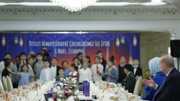 &Ccedil;ocuklarla İftar