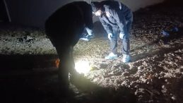 &Ccedil;orum'da Silahlı 4 Kişi, Husumetli Oldukları Kişinin Evine Girdi! G&ouml;zaltına Alındılar