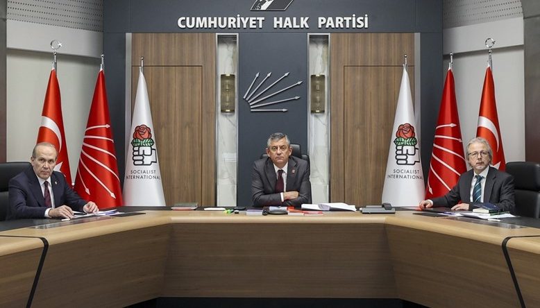 CHP Genel Başkanı Özel, Sosyalist Enternasyonal Prezidyum Toplantısı'nda konuştu