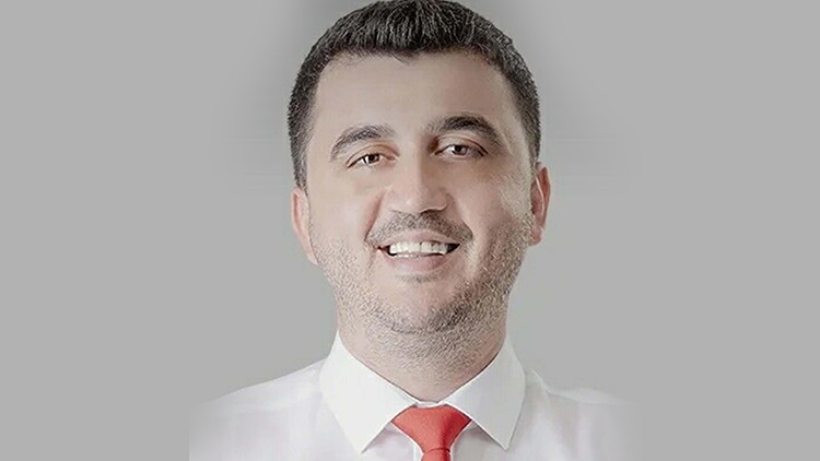 CHP İl&ccedil;e Başkanı Darbedilip Bı&ccedil;aklandı: 4 G&ouml;zaltı