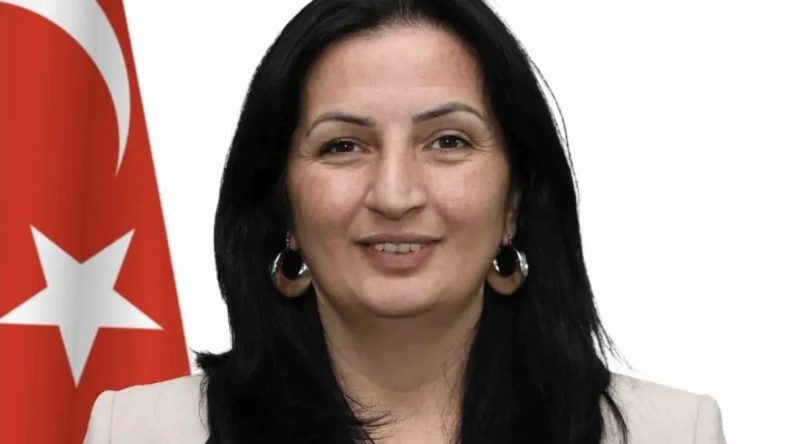 CHP&rsquo;li Beykoz Belediye Meclis &Uuml;yesi Şok S&ouml;zlerle İstifa Etti