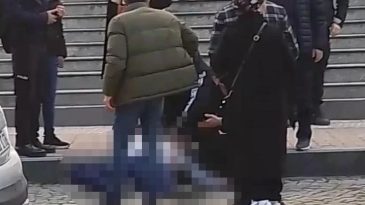 Cinsel saldırıyla su&ccedil;ladığı kişiyi duruşma &ccedil;ıkışı kalbinden bı&ccedil;aklayarak &ouml;ld&uuml;rm&uuml;şt&uuml;! İlk ifadesi ortaya &ccedil;ıktı