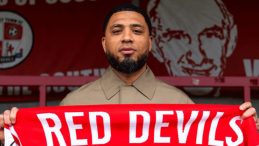 Crawley Town'da Colin Kazım-Richards d&ouml;nemi!