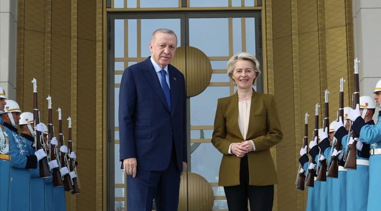 Cumhurbaşkanı Erdoğan: Barış s&uuml;recine her t&uuml;rl&uuml; desteği sağlamaya hazırız