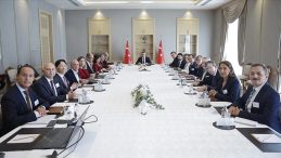 Cumhurbaşkanı Yardımcısı Yılmaz, Avrupa İmar ve Kalkınma Bankası Başkanı Renaud-Basso ile g&ouml;r&uuml;şt&uuml;