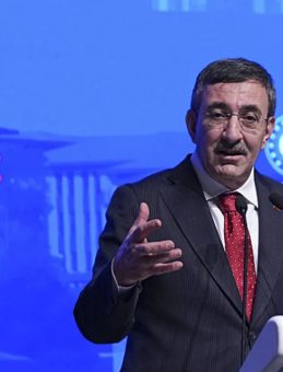 Cumhurbaşkanı Yardımcısı Yılmaz: Sosyal konut sayısını artıralım ki insanımız ev sahibi olsun