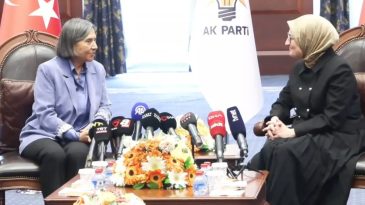 DEM Parti'den AK Parti'ye bayram ziyareti