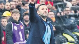 Derbilerde devleşiyor!