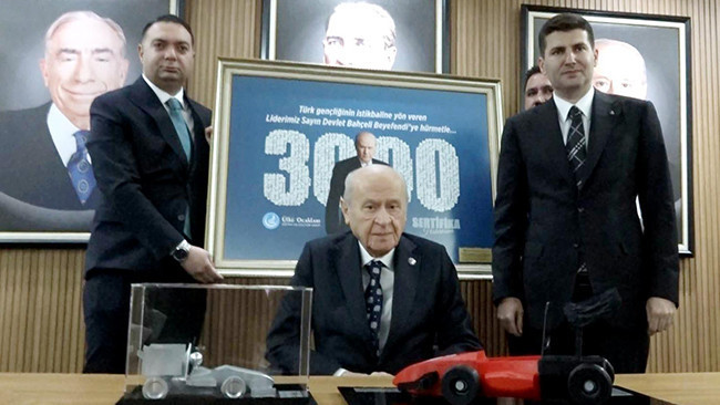 Devlet Bah&ccedil;eli, &Uuml;lk&uuml; Ocakları'nın Yarış Arabalarına İsim Verdi!