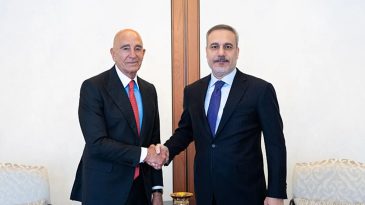 Dışişleri Bakanı Fidan, ABD'nin Ankara B&uuml;y&uuml;kel&ccedil;isi Barrack'ı kabul etti