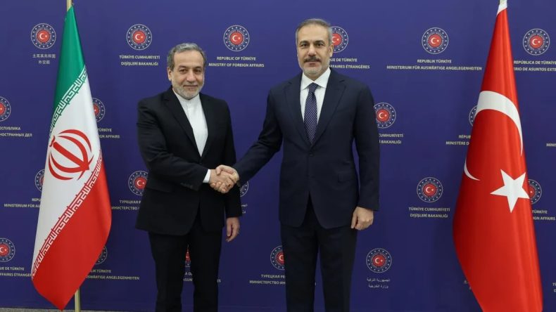 Dışişleri Bakanı Fidan, İranlı Mevkidaşı Erakçi ile Telekonferans Gerçekleştirdi